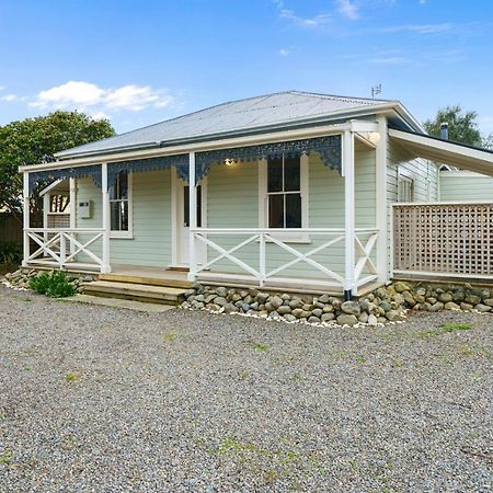 Pendreigh Cottage - Martinborough Holiday Home מראה חיצוני תמונה