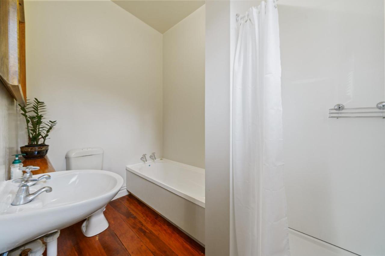 Pendreigh Cottage - Martinborough Holiday Home מראה חיצוני תמונה